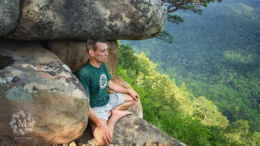 медитация в горах