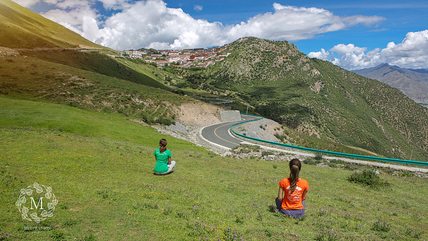 горы, девушки на природе