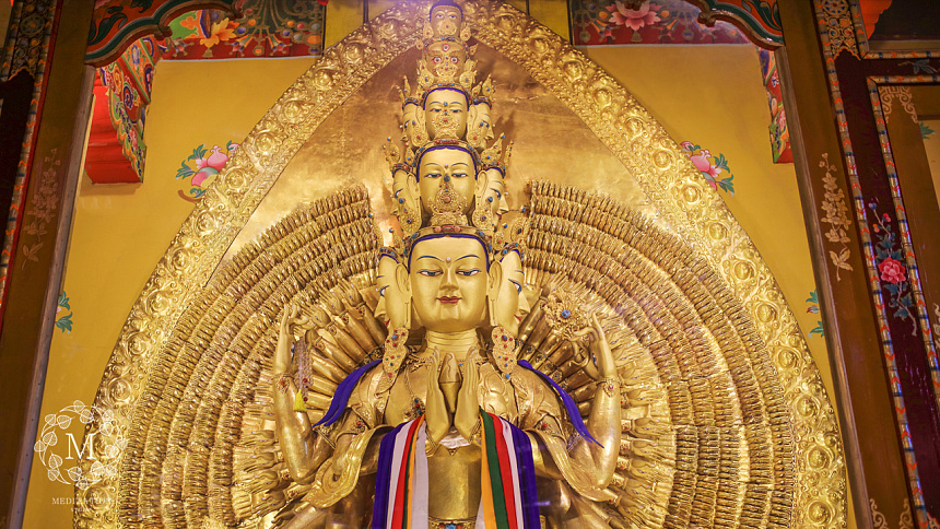 Бодхисаттва Авалокитешвара фото