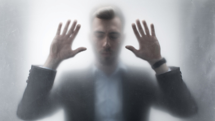 человек в тумане фото