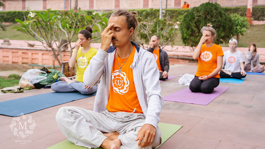 Чандра-бхедана-пранаяма фото