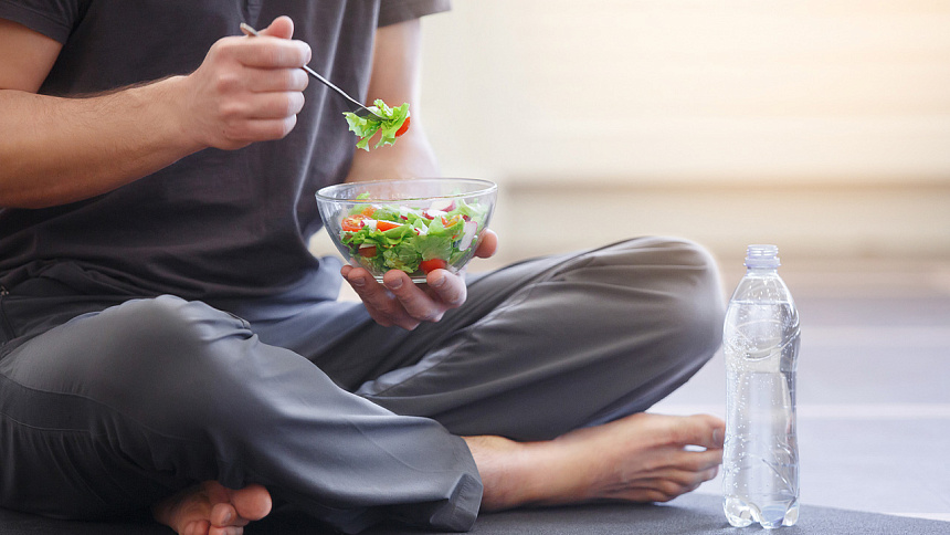 салат и вода фото