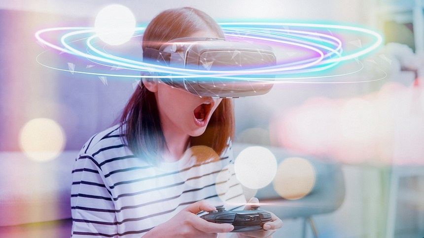 Девушка в 3д очках фото