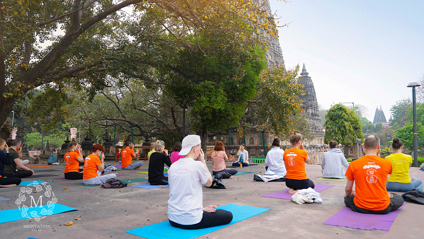 занятие пранаямой в группе фото