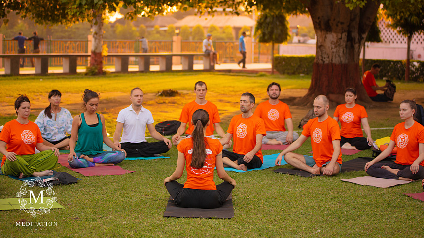 медитация в группе фото