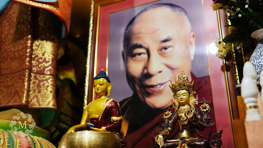 портрет Далай-ламы фото